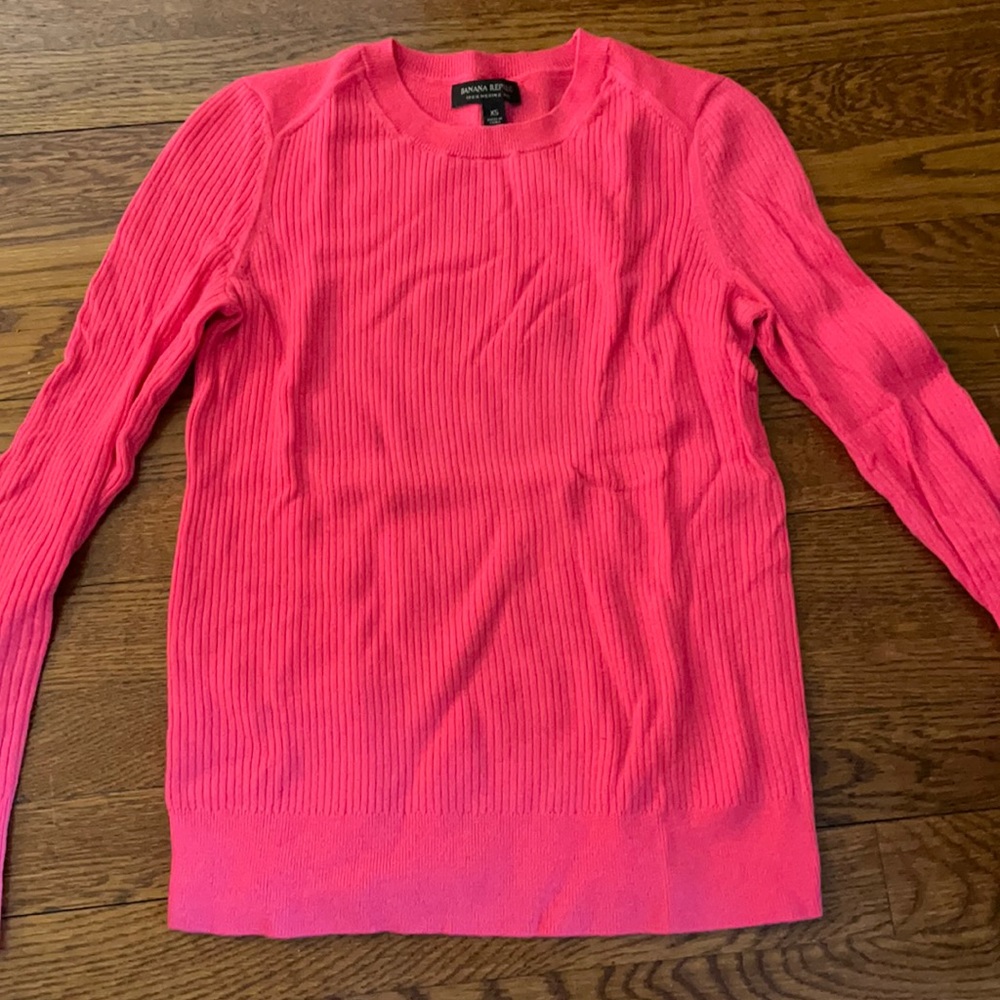 Banana republic pink sweater